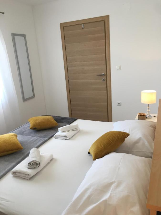 Kairos Trogir Exterior photo