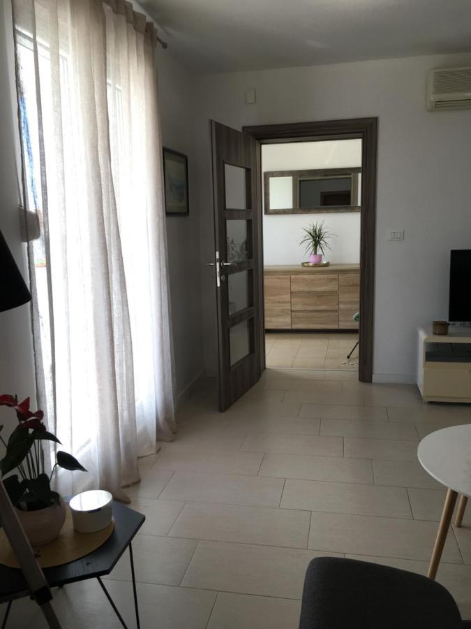 Kairos Trogir Exterior photo