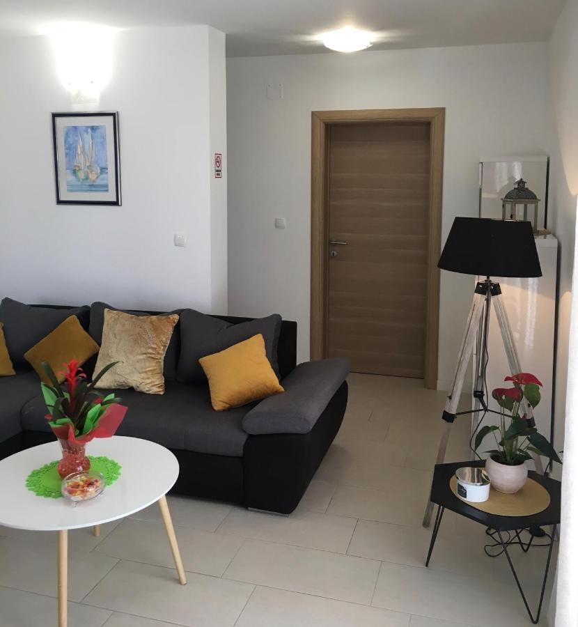 Kairos Trogir Exterior photo
