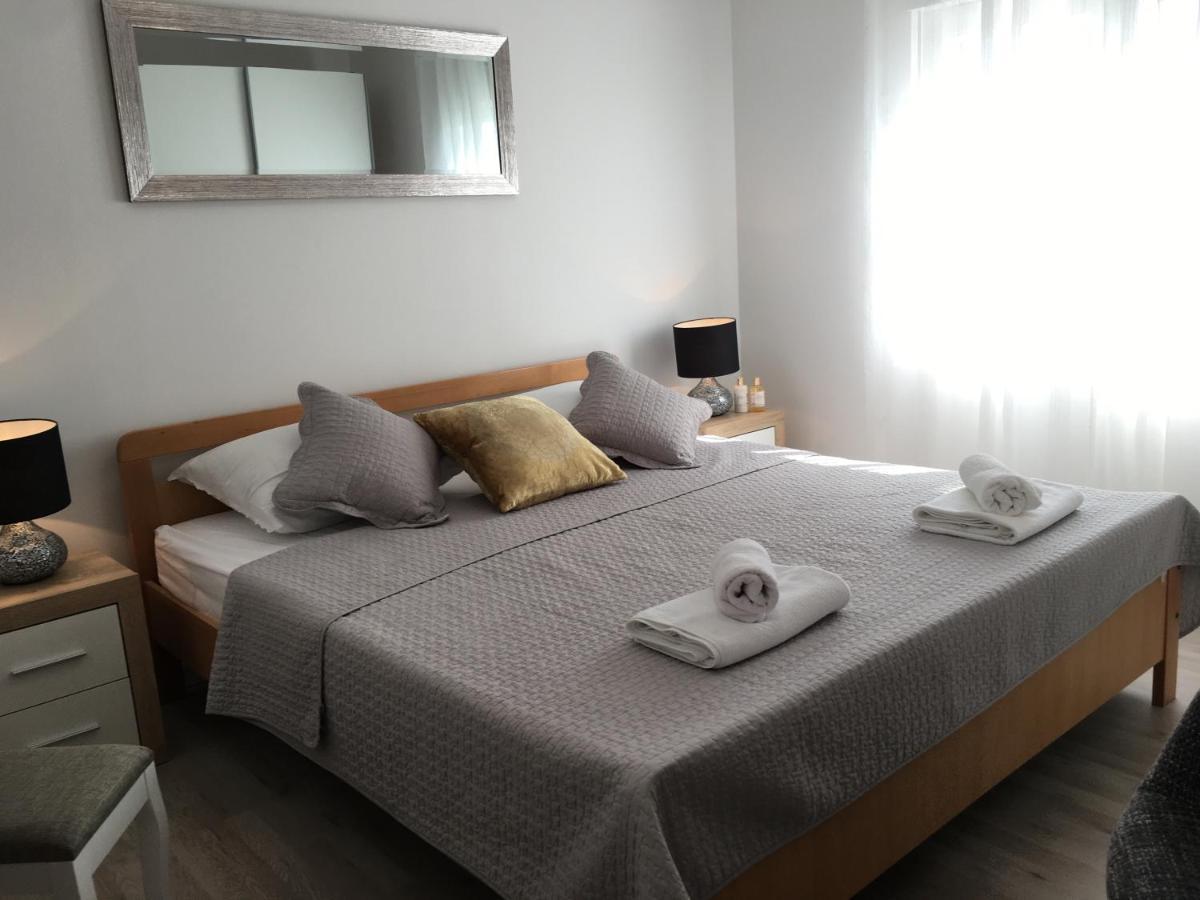 Kairos Trogir Exterior photo