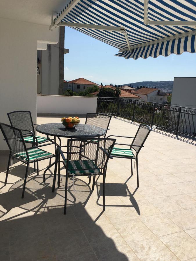 Kairos Trogir Exterior photo